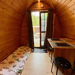 Деревянный коттедж La Du Grand Chene - Insolite, Bain Nordique & Piscine